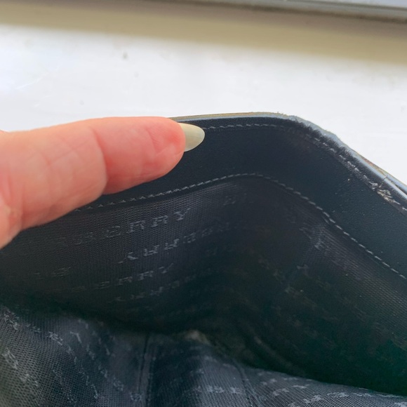 Burberry wallet - Picture 9 of 13